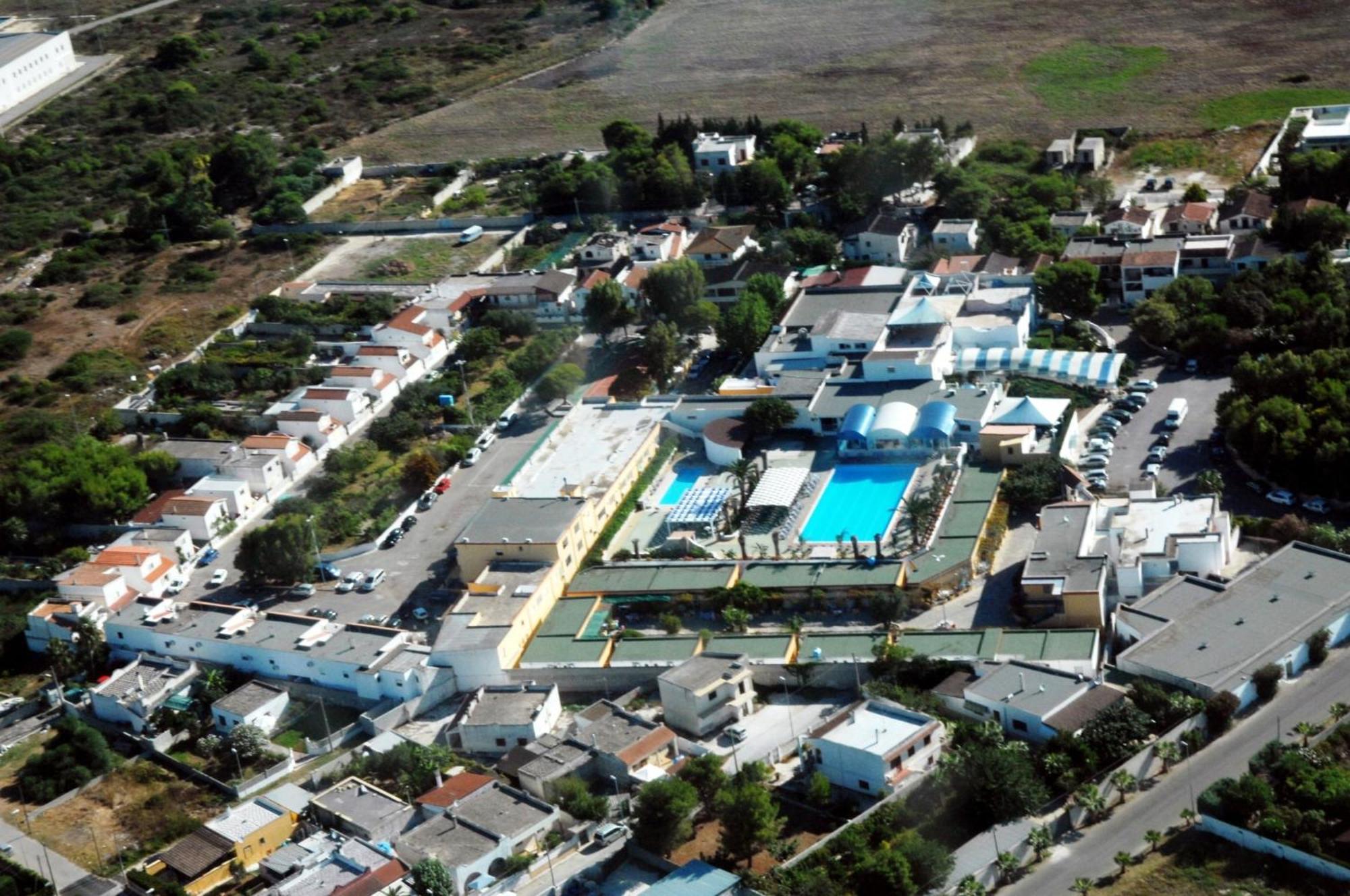 Racar Hotel Frigole Exterior photo