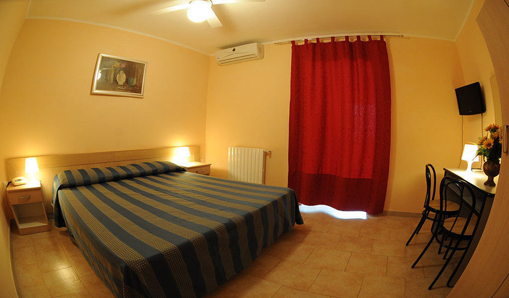 Racar Hotel Frigole Exterior photo