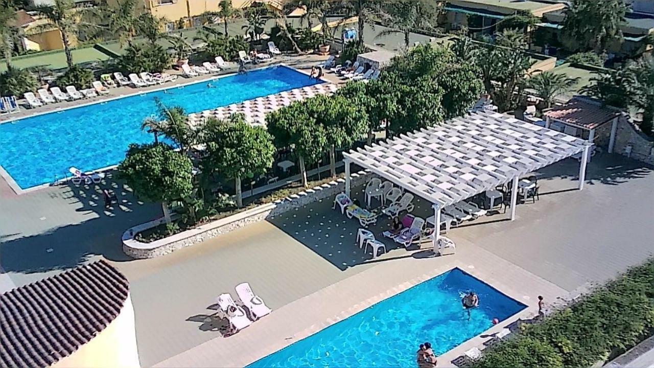 Racar Hotel Frigole Exterior photo